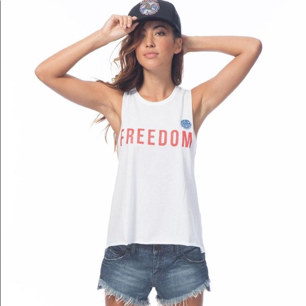🆕RIP CURL Freedom' Muscle Tee - Picture 2 of 7